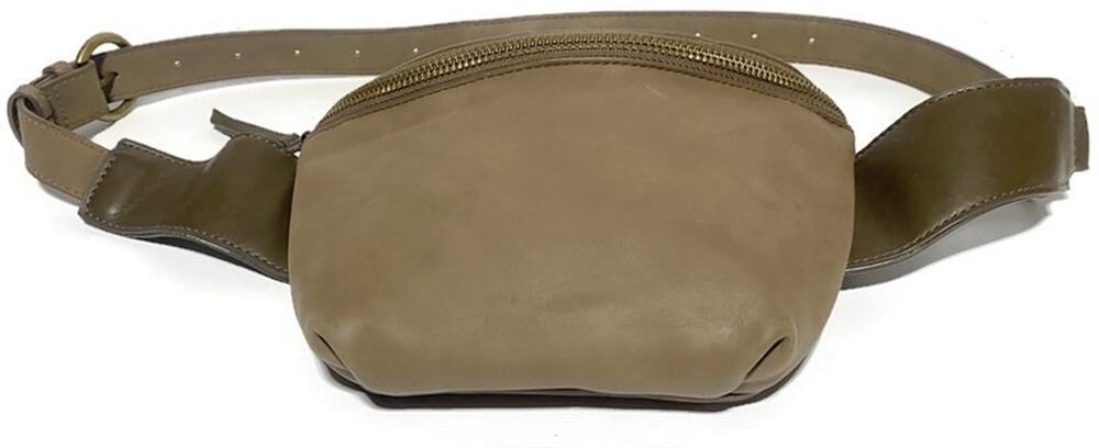 Universal Thread Otter Brown Faux Leather Fanny Pack Belt Bag Zip Adjustable